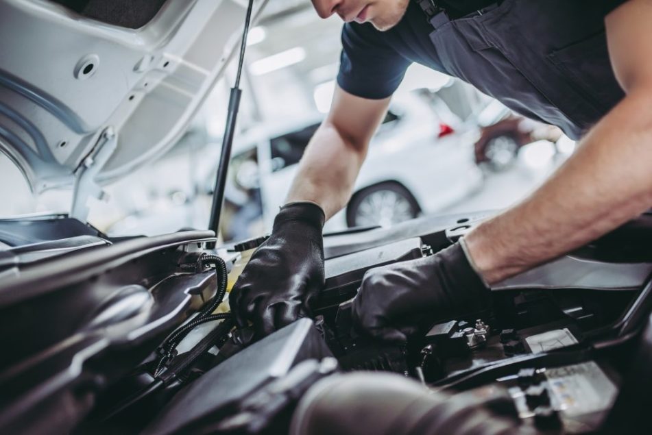 why-routine-car-servicing-must-for-vehicle mechanics Preston